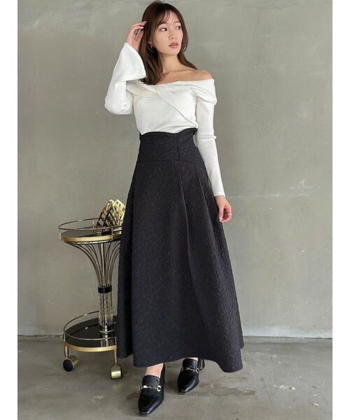 dazzlin（ダズリン）の「ツイストクロスニットトップス（ニット/セーター・レディース・ピンク/チャコールグレー/オフホワイト/シルバー/レッド・FREE）」の18枚目の写真