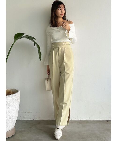 dazzlin（ダズリン）の「ツイストクロスニットトップス（ニット/セーター・レディース・ピンク/チャコールグレー/オフホワイト/シルバー/レッド・FREE）」の21枚目の写真