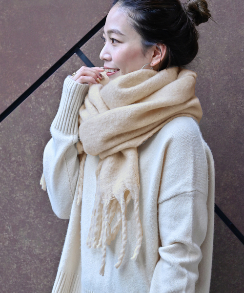 Simplicite（サンプリシテ）の「ブークレマフラー（マフラー・レディース・ホワイト/グリーン/ピンク/チャコールグレー/イエロー・FREE）」の2枚目の写真