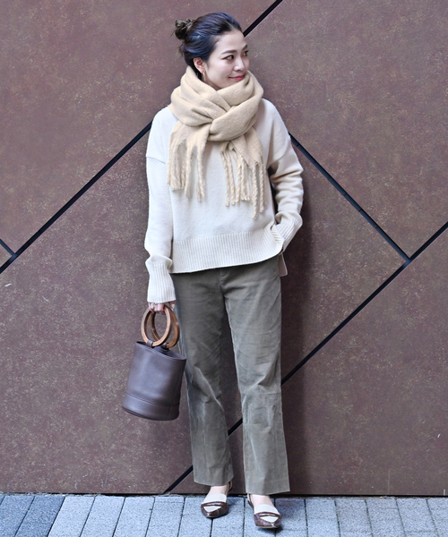 Simplicite（サンプリシテ）の「ブークレマフラー（マフラー・レディース・ホワイト/グリーン/ピンク/チャコールグレー/イエロー・FREE）」の7枚目の写真