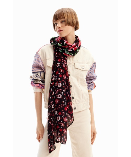 Desigual（デシグアル）の「花柄 長方形ストール（ストール/ショール・レディース・ブラック・FREE）」の3枚目の写真
