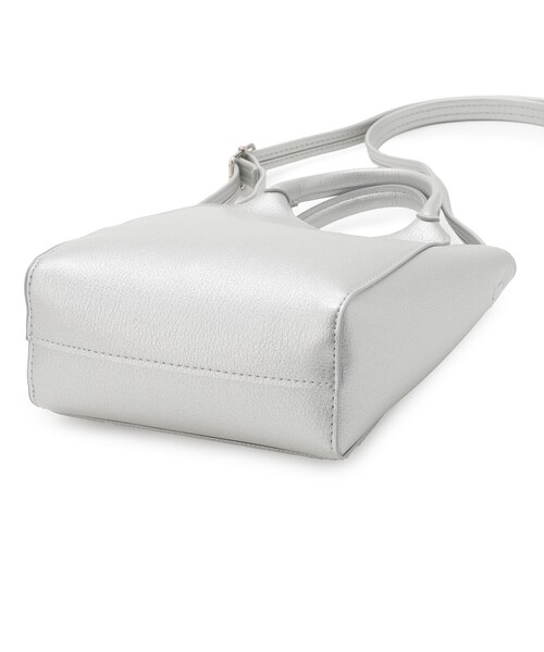 OPAQUE.CLIP（オペークドットクリップ）の「◆≪ヒルナンデス！で紹介≫ スムースミニショルダーバッグ【軽量】（ショルダーバッグ・レディース・ブラック/シルバー/アイボリー/ベージュ・00）」の9枚目の写真