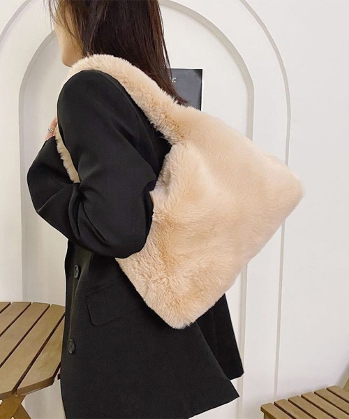 Miniministore(ミニミニストア)の「ファートートバッグ ハンドバッグ 韓国(トートバッグ・レディース・ベージュ/ライトグレー/ピンク/アイボリー/ブラック・フリー)」の7枚目の写真