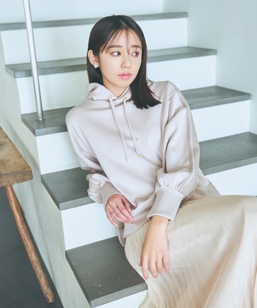 mysty woman（ミスティウーマン）の「サイドラインパーカー 104406