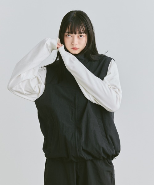 flaner（フラネ）の「Loose nylon zip vest / ルーズナイロンジップ