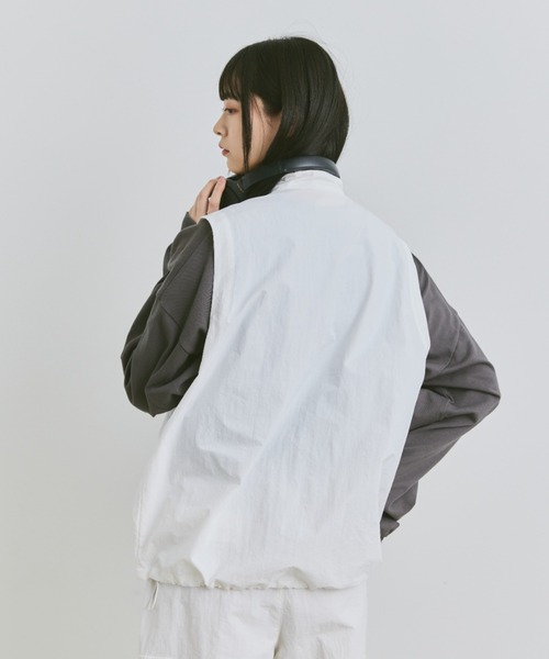 flaner（フラネ）の「Loose nylon zip vest / ルーズナイロンジップ