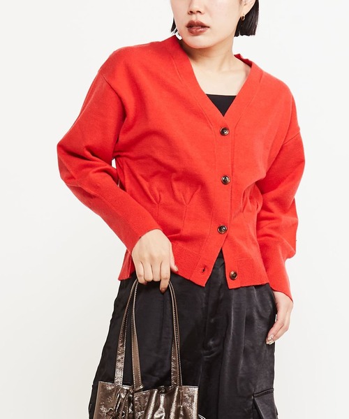 CONVERSE TOKYO（コンバーストウキョウ）の「WAIST TACK SHORT KNIT CARDIGAN（カーディガン/ボレロ・レディース・ベージュ/レッド/グリーン・FREE）」の17枚目の写真