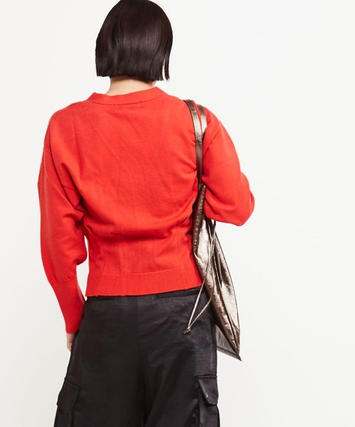 CONVERSE TOKYO（コンバーストウキョウ）の「WAIST TACK SHORT KNIT CARDIGAN（カーディガン/ボレロ・レディース・ベージュ/レッド/グリーン・FREE）」の19枚目の写真