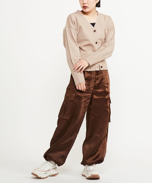 CONVERSE TOKYO（コンバーストウキョウ）の「WAIST TACK SHORT KNIT CARDIGAN（カーディガン/ボレロ・レディース・ベージュ/レッド/グリーン・FREE）」の12枚目の写真