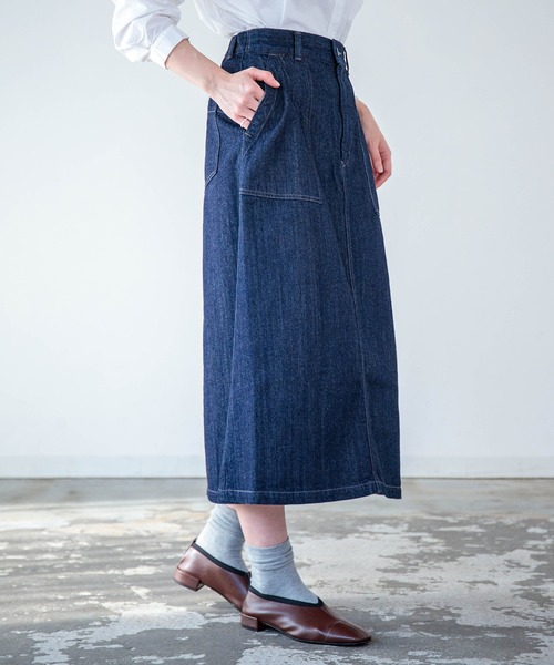 D.M.G.（ドミンゴ）の「[D.M.G. / ディーエムジー] 10ozムラ糸デニム ベイカースカート（デニムスカート・レディース・ワンウォッシュ・S/M）」の13枚目の写真