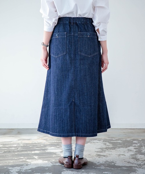 D.M.G.（ドミンゴ）の「[D.M.G. / ディーエムジー] 10ozムラ糸デニム ベイカースカート（デニムスカート・レディース・ワンウォッシュ・S/M）」の17枚目の写真
