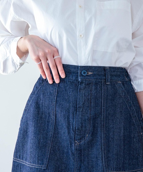 D.M.G.（ドミンゴ）の「[D.M.G. / ディーエムジー] 10ozムラ糸デニム ベイカースカート（デニムスカート・レディース・ワンウォッシュ・S/M）」の18枚目の写真
