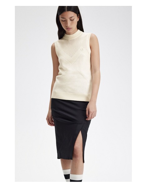 FRED PERRY(フレッドペリー)の「Pointelle Detail Knitted Top(タンクトップ・レディース・ホワイト・10)」の4枚目の写真