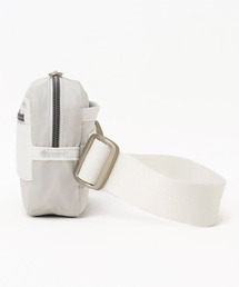 LeSportsac（レスポートサック）の「ESSENTIAL RECT XBODY