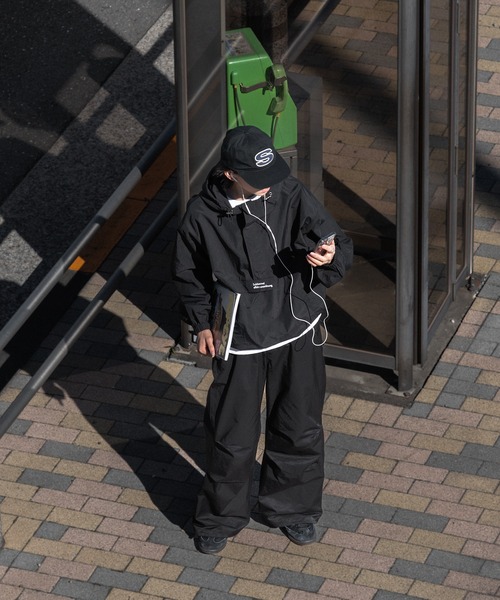 Adoon plain（アドーンプレーン）の「ナイロンアノラックパーカー（ブルゾン・メンズ・チャコールグレー/ブラック・MEDIUM/LARGE）」の21枚目の写真