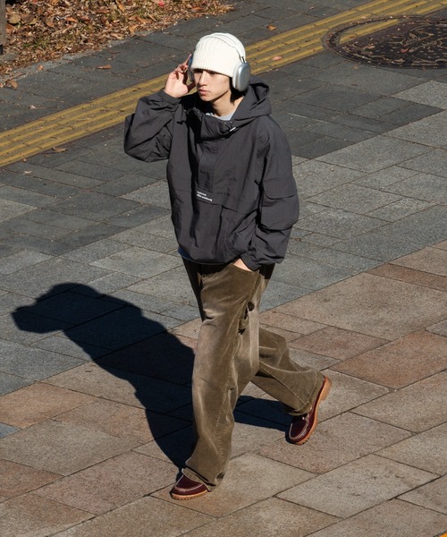 Adoon plain（アドーンプレーン）の「ナイロンアノラックパーカー（ブルゾン・メンズ・チャコールグレー/ブラック・MEDIUM/LARGE）」の3枚目の写真