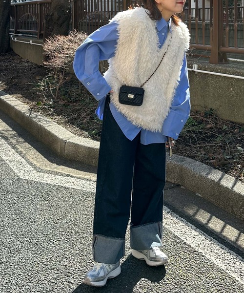 archives（アルシーヴ）の「〈limited〉FEATHER 2WAY VEST（ベスト・レディース・アイボリー/ブルー/グレー・MEDIUM）」の4枚目の写真