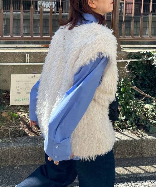 archives（アルシーヴ）の「〈limited〉FEATHER 2WAY VEST（ベスト・レディース・アイボリー/ブルー/グレー・MEDIUM）」の7枚目の写真