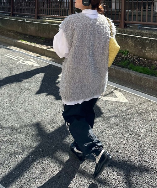 archives（アルシーヴ）の「〈limited〉FEATHER 2WAY VEST（ベスト・レディース・アイボリー/ブルー/グレー・MEDIUM）」の19枚目の写真