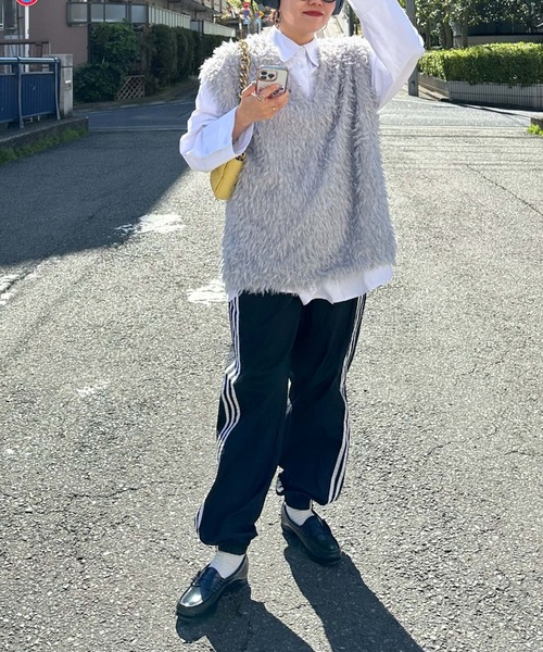 archives（アルシーヴ）の「〈limited〉FEATHER 2WAY VEST（ベスト・レディース・アイボリー/ブルー/グレー・MEDIUM）」の22枚目の写真