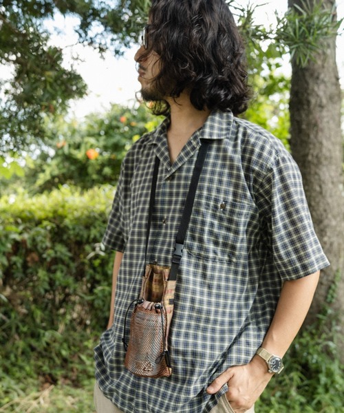 PENDLETON(ペンドルトン)の「【 PENDLETON × YURIE / ペンドルトン × ユリエ 】 メッシュ ネックポーチ(ショルダーバッグ・レディース・カーキ/ラベンダー/ブラウン・FREE)」の2枚目の写真