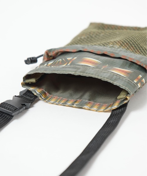 PENDLETON(ペンドルトン)の「【 PENDLETON × YURIE / ペンドルトン × ユリエ 】 メッシュ ネックポーチ(ショルダーバッグ・レディース・カーキ/ラベンダー/ブラウン・FREE)」の18枚目の写真