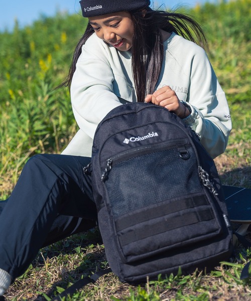 Columbia(コロンビア)の「30L ポリエステル 刺繍ロゴ バックパック(バックパック/リュック・レディース・ブラック×グレー/ブラック/ブラック×ブルー/グレー・フリ-)」の1枚目の写真