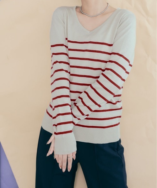 kirakiraShop(キラキラショップ)の「Vネック ハイゲージ ベーシック ニット トップス(ニット/セーター・レディース・レッド/ネイビー/ベージュ/杢グレー/アイボリー/ブラック/グリーン/レッド系/グリーン系1/グリーン系/ピンク系/ブルー系・FREE)」の12枚目の写真