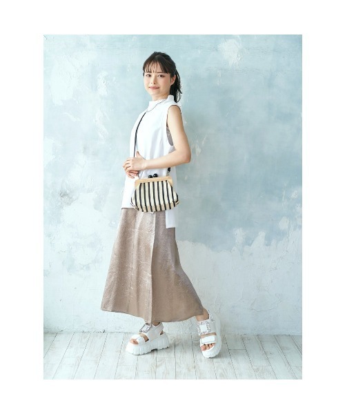 Mafmof（マフモフ）の「Mafmof(マフモフ)8cm厚底プラットフォームビジュースポーツサンダル（サンダル・レディース・ホワイト/ブラック・S/M/L/LL）」の11枚目の写真