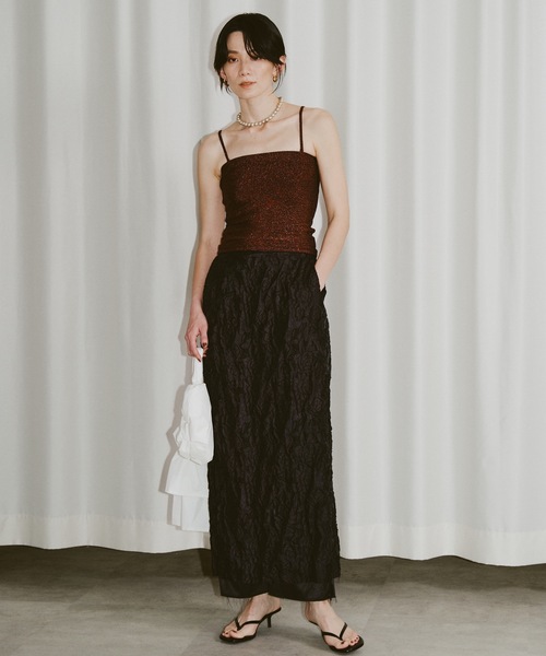 yae（ヤエ）の「2way glitter camisole / カップ付き2wayグリッターキャミソール（チューブトップ・レディース・シルバー/ブラウン・FREE）」の4枚目の写真