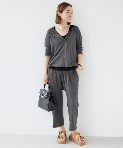 THE GREAT(ザグレイト)の「【THE GREAT/ザ グレート】 THE LOUNGE CROPパンツ(その他パンツ・レディース・ブラック系その他・FREE)」の4枚目の写真
