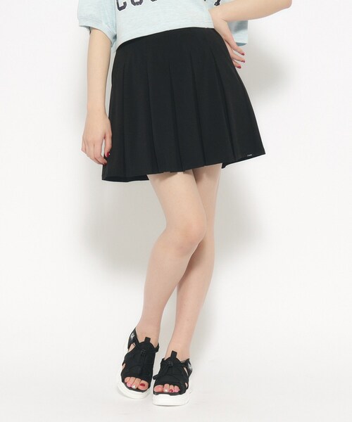 PINK-latte（ピンクラテ）の「◆【130cmあり】さらっと軽いプリーツスカート（スカート・キッズ・ブラック系1/グリーン系その他3/サンドベージュ/ブラック・13/14/15 /16）」の2枚目の写真