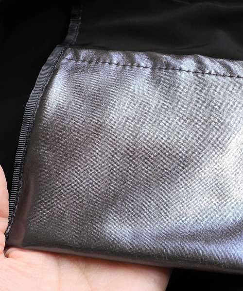 reca（レカ）の「メタリックフリルBAG（ハンドバッグ・レディース・ブラック系その他・ONE SIZE）」の7枚目の写真