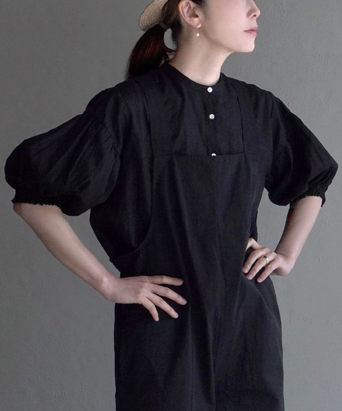 apartment department（アパートメントデパートメント）の「コットン混ラミーリネン シャーリングスリーブブラウス（シャツ/ブラウス・レディース・オフホワイト/ブラック・フリー）」の5枚目の写真