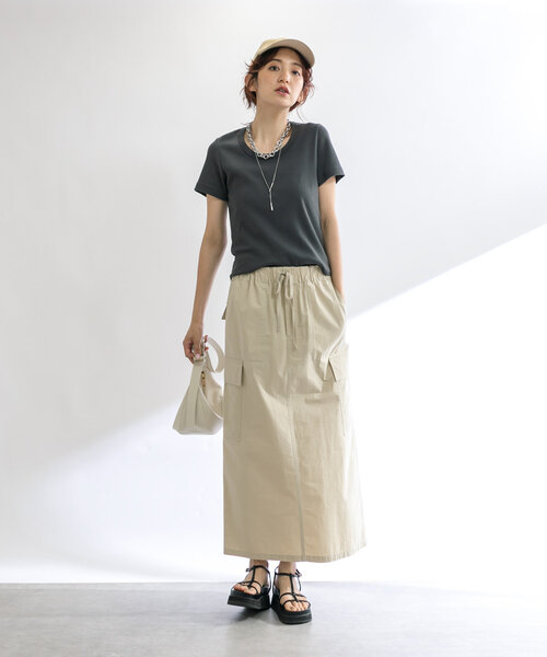 RIVE DROITE(リヴドロワ)の「ドロストカーゴロングスカート(スカート・レディース・ライトベージュ/カーキ/ブラック・38/36)」の16枚目の写真