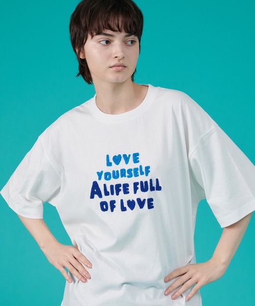 ONCILY（オンシェリー）の「EMBROIDERY LOGO T-SHIRT / 刺繍ロゴTシャツ（Tシャツ/カットソー・メンズ・レッド/ネイビー/ブルー/ネイビー系2/オフホワイト・SMALL/MEDIUM/LARGE）」の19枚目の写真