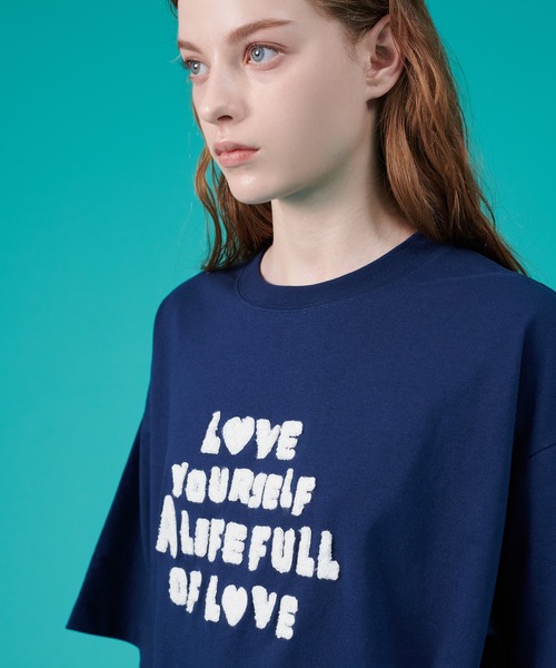 ONCILY（オンシェリー）の「EMBROIDERY LOGO T-SHIRT / 刺繍ロゴTシャツ（Tシャツ/カットソー・メンズ・レッド/ネイビー/ブルー/ネイビー系2/オフホワイト・SMALL/MEDIUM/LARGE）」の10枚目の写真