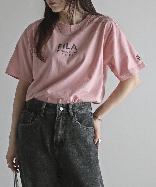 FILA(フィラ)の「FILAロゴプリントTシャツ(Tシャツ/カットソー・レディース・ブラック/ピンク/ホワイト/ネイビー/スミクロ/杢グレー/オフホワイト・XL/L/M)」の7枚目の写真