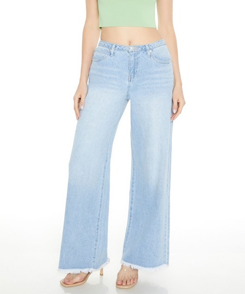 FOREVER 21(フォーエバー トゥエンティーワン)の「デニムワイドパンツ(デニムパンツ・レディース・ライトブルー・24cm/25cm/26cm)」の6枚目の写真