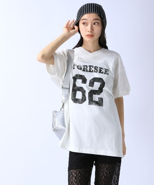 JEANASIS（ジーナシス）の「ナンバリングV BIG TEE/130565（Tシャツ