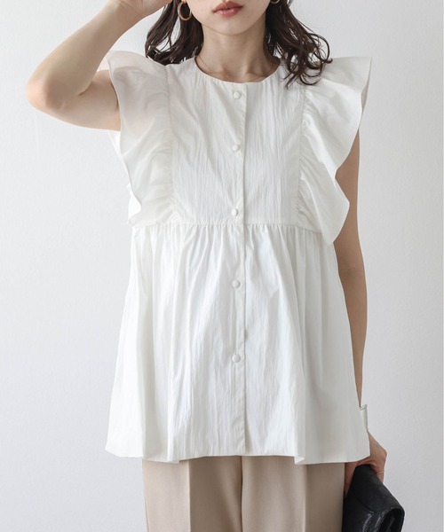 Lajour(ラジュール)の「ラッフルフリルペプラムブラウス(シャツ/ブラウス・レディース・ブラック/ホワイト・フリー)」の8枚目の写真