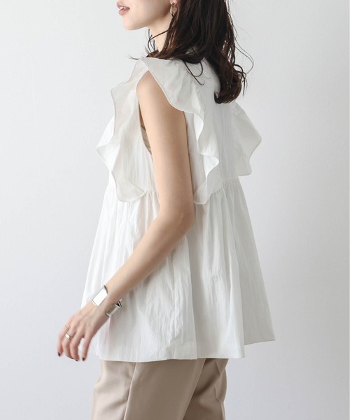 Lajour(ラジュール)の「ラッフルフリルペプラムブラウス(シャツ/ブラウス・レディース・ブラック/ホワイト・フリー)」の5枚目の写真
