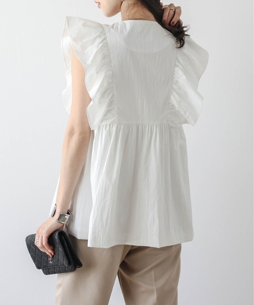 Lajour(ラジュール)の「ラッフルフリルペプラムブラウス(シャツ/ブラウス・レディース・ブラック/ホワイト・フリー)」の4枚目の写真