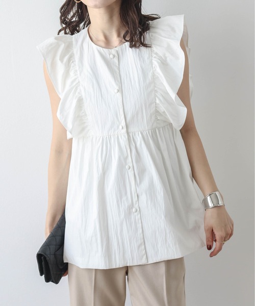 Lajour(ラジュール)の「ラッフルフリルペプラムブラウス(シャツ/ブラウス・レディース・ブラック/ホワイト・フリー)」の10枚目の写真