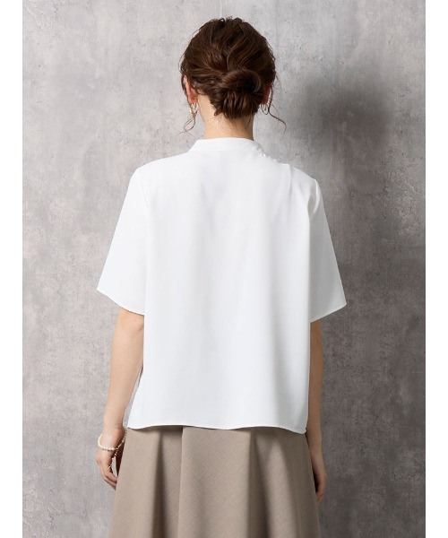 Perfect Suit FActory（パーフェクトスーツファクトリー）の「イレギュラーボウタイブラウス5分袖（シャツ/ブラウス・レディース・オフホワイト/ベージュ/サックスブルー・L/M/S）」の7枚目の写真