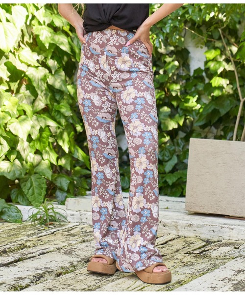 anap mimpi（アナップミンピ）の「フラワーフレアパンツ（スラックス・レディース・モカ/ネイビー・FREE）」の2枚目の写真