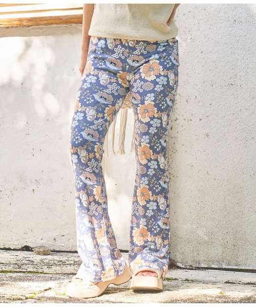 anap mimpi（アナップミンピ）の「フラワーフレアパンツ（スラックス・レディース・モカ/ネイビー・FREE）」の19枚目の写真