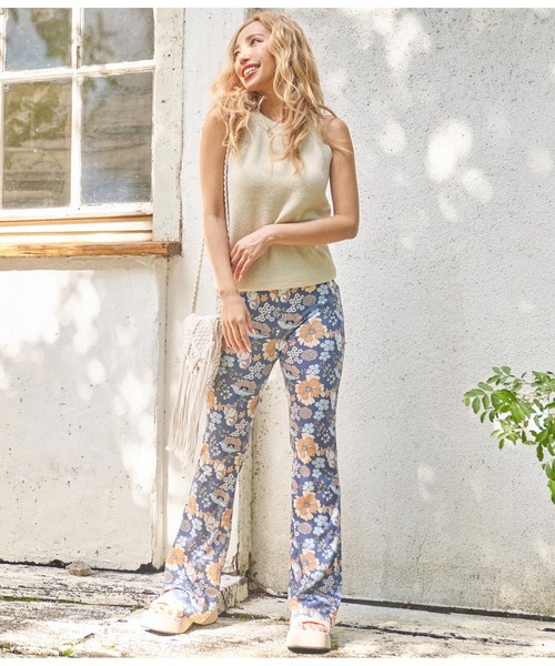 anap mimpi（アナップミンピ）の「フラワーフレアパンツ（スラックス・レディース・モカ/ネイビー・FREE）」の16枚目の写真