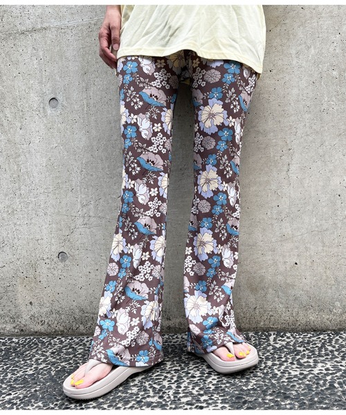anap mimpi（アナップミンピ）の「フラワーフレアパンツ（スラックス・レディース・モカ/ネイビー・FREE）」の11枚目の写真