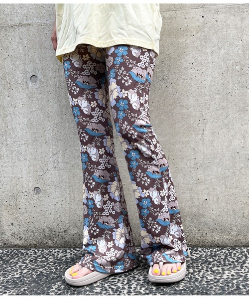 anap mimpi（アナップミンピ）の「フラワーフレアパンツ（スラックス・レディース・モカ/ネイビー・FREE）」の10枚目の写真